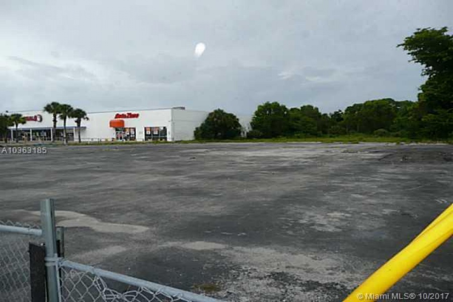 West Palm Beach,Florida 33409,Commercial Land,MILITARY TR,A10363185