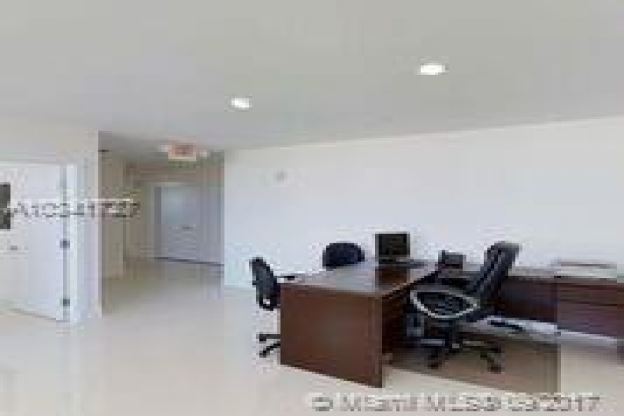 Miami,Florida 33132,Commercial Property,900 Biscayne Bay,Biscayne Blvd,A10341727