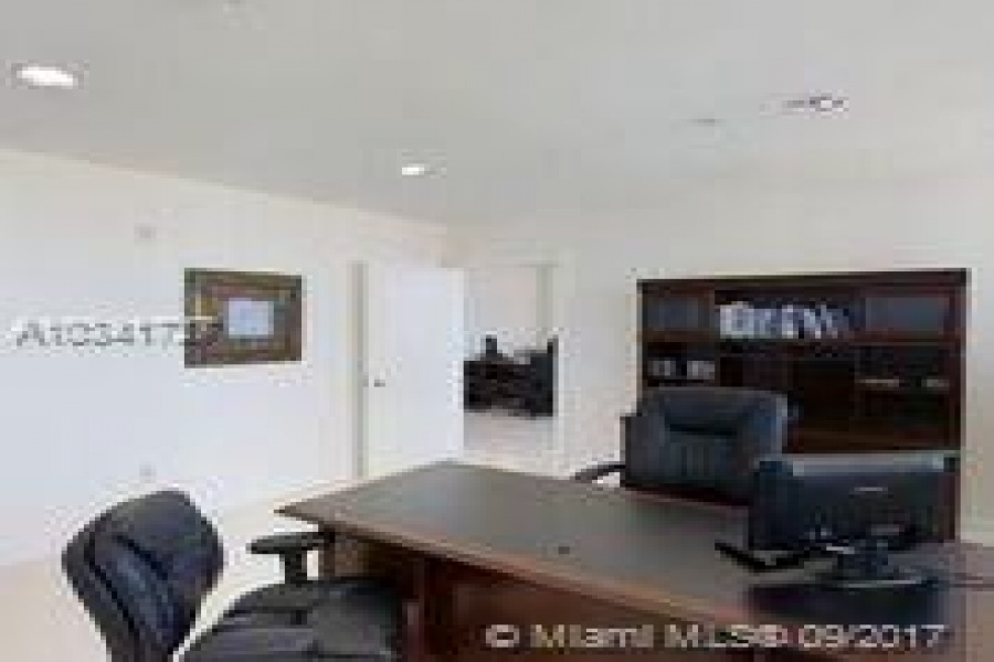 Miami,Florida 33132,Commercial Property,900 Biscayne Bay,Biscayne Blvd,A10341727