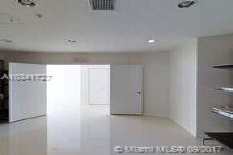 Miami,Florida 33132,Commercial Property,900 Biscayne Bay,Biscayne Blvd,A10341727