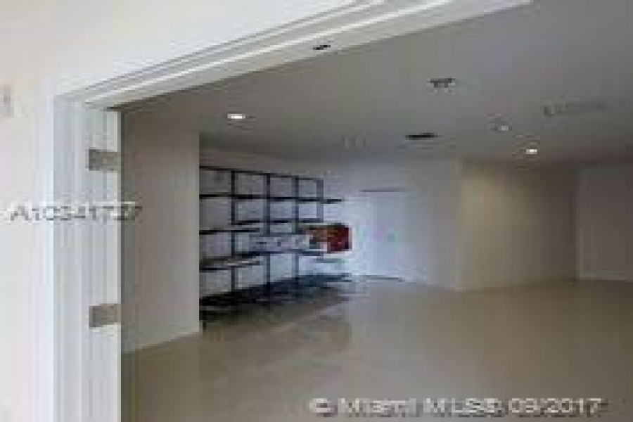 Miami,Florida 33132,Commercial Property,900 Biscayne Bay,Biscayne Blvd,A10341727