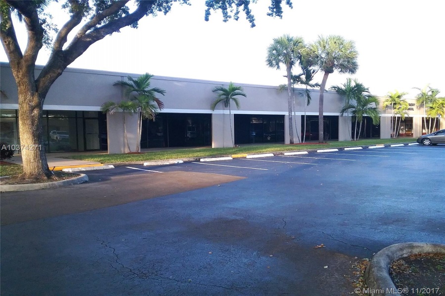 Lauderdale Lakes- Florida 33319,Commercial Property,Headway Park,State Road 7,A10374271