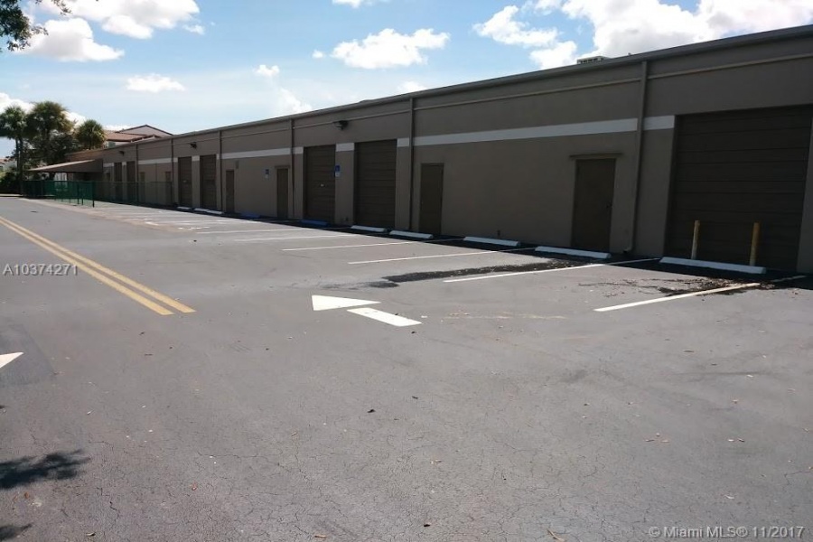 Lauderdale Lakes- Florida 33319,Commercial Property,Headway Park,State Road 7,A10374271