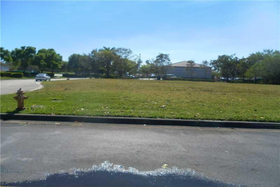 Sunrise,Florida 33323,Commercial Land,136 AV,A2064313