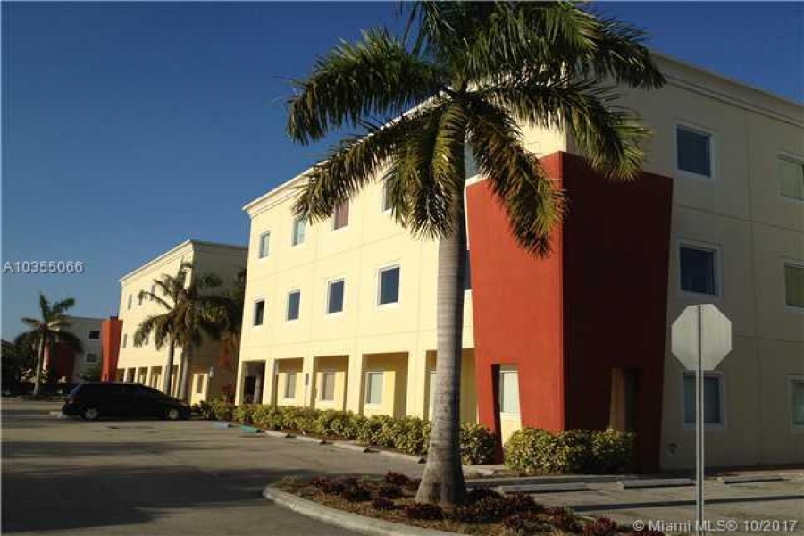 Miami,Florida 33186,Commercial Property,A10355066