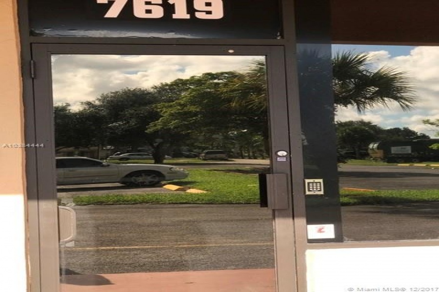 Davie,Florida 33024,Commercial Property,Davie Road Ext,A10384444