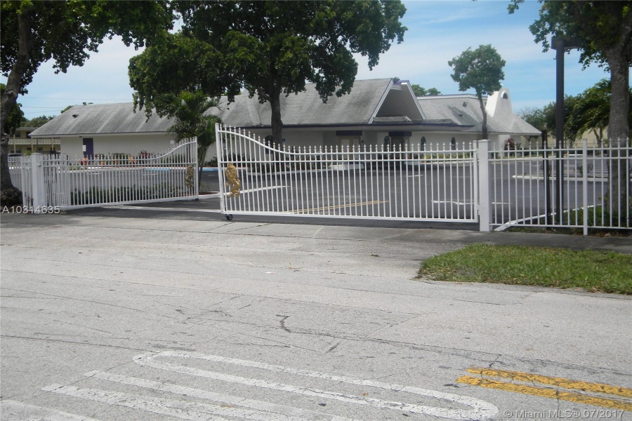 Plantation, Florida 33313, ,Commercial Property,For Sale,Sunrise Blvd,A10314635