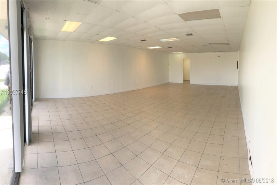 Miami, Florida 33165, ,Commercial Property,For Sale,GOLDLAND PLAZA,40th St,A10097748