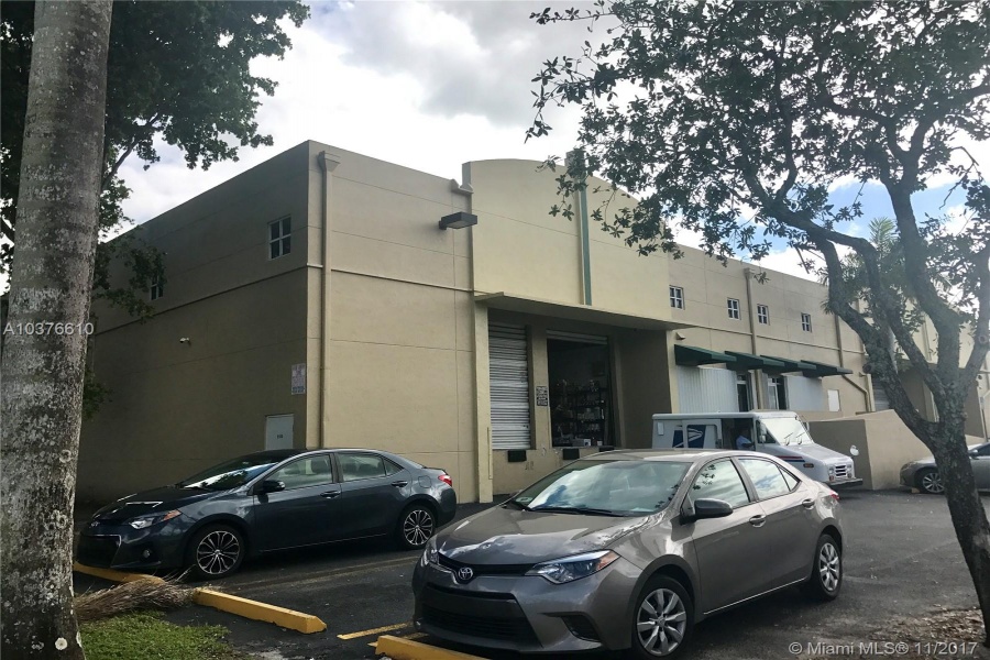 Miami,Florida 33166,Commercial Property,61st St,A10376610