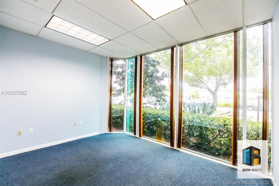 Coral Springs,Florida 33065,Commercial Property,CUMBER EXECUTIVE PLAZA,Sample Rd,A10357082