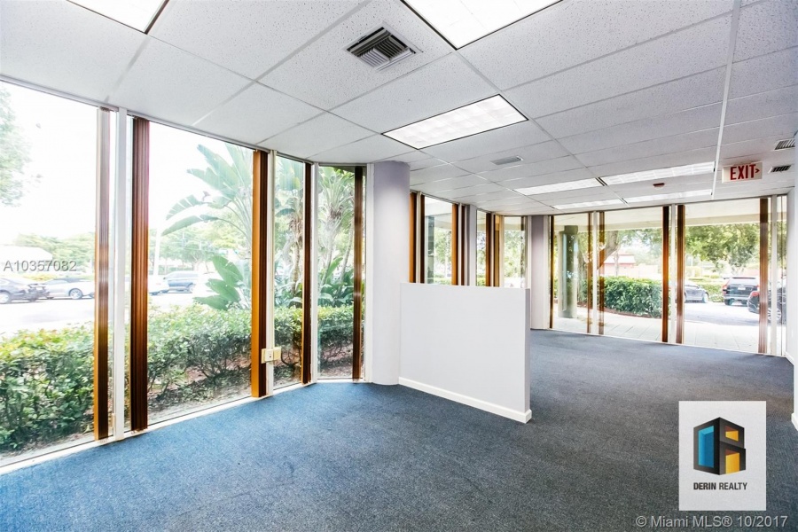 Coral Springs,Florida 33065,Commercial Property,CUMBER EXECUTIVE PLAZA,Sample Rd,A10357082