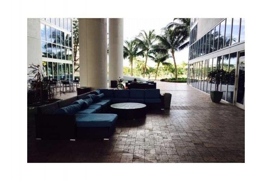 Miami,Florida 33130,Commercial Property,Latitude One,7 ST,A2160564