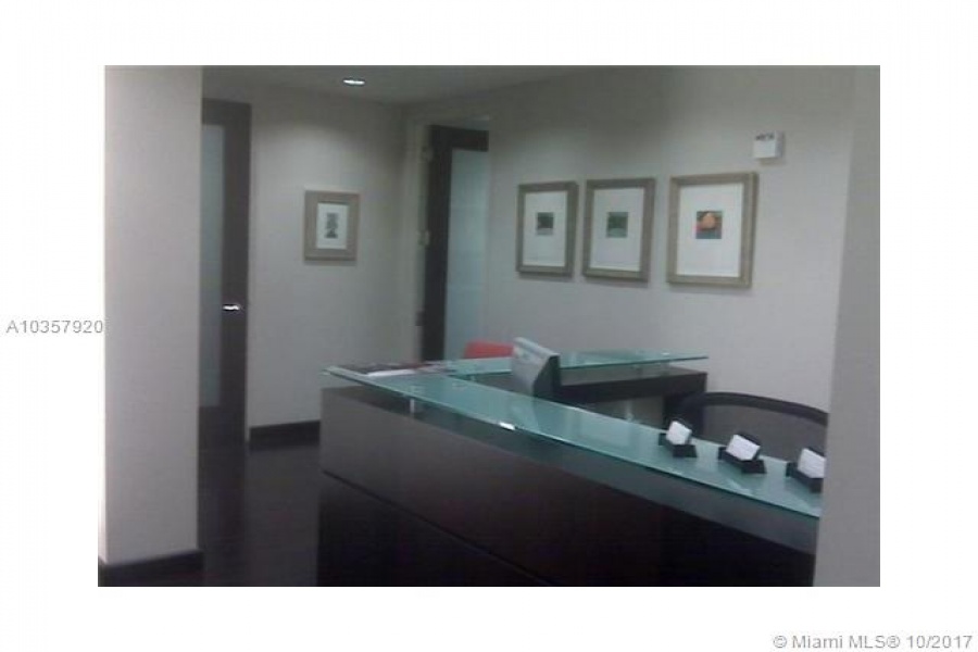 Florida 33131,Commercial Property,BRICKELL AV,A10357920