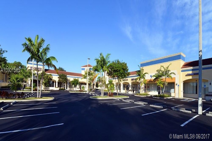 Deerfield Beach,Florida 33442,Commercial Property,Trail Plaz,Hillsboro Blvd,A10301585