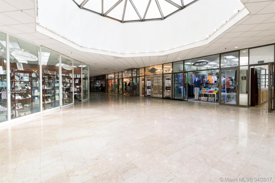 Miami, Florida 33126, ,Commercial Property,For Sale,Miami Int Merchandise Mart Con,72nd Ave,A10256516