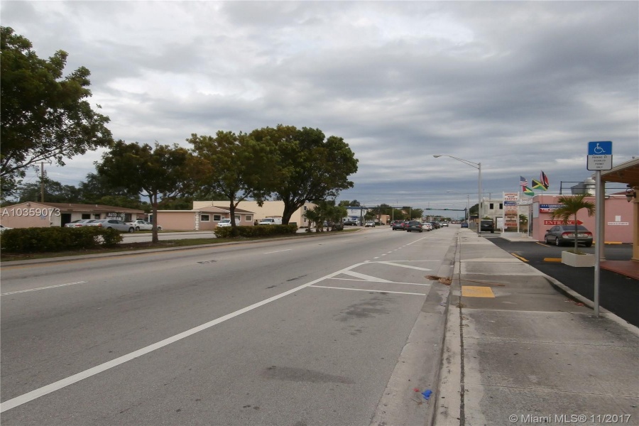 Hollywood,Florida 33023,Commercial Property,6241-6245,Pembroke Rd,A10359073