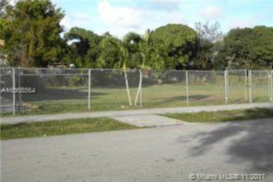 Fort Lauderdale, Florida 33311, ,Commercial Property,For Sale,15th St,A10368564