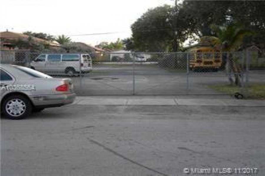 Fort Lauderdale, Florida 33311, ,Commercial Property,For Sale,15th St,A10368564