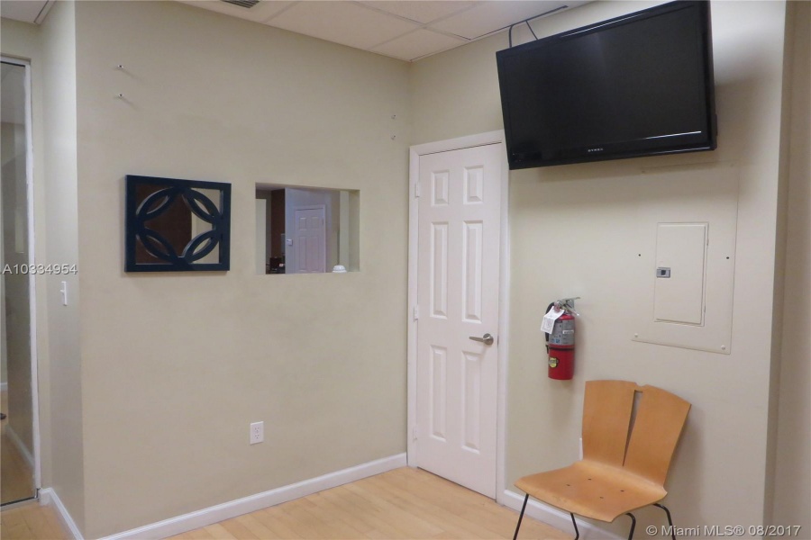 Tamarac,Florida 33321,Commercial Property,University Dr,A10334954