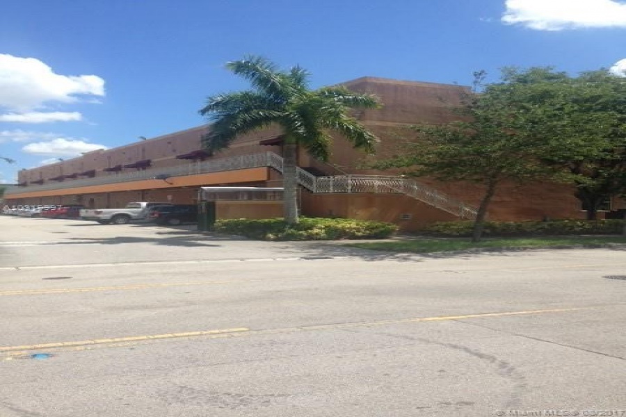 Miami,Florida 33015,Commercial Property,173rd Dr,A10319997