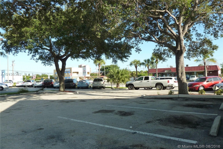 Riviera Beach,Florida 33404,Commercial Property,Broadway,A10135392