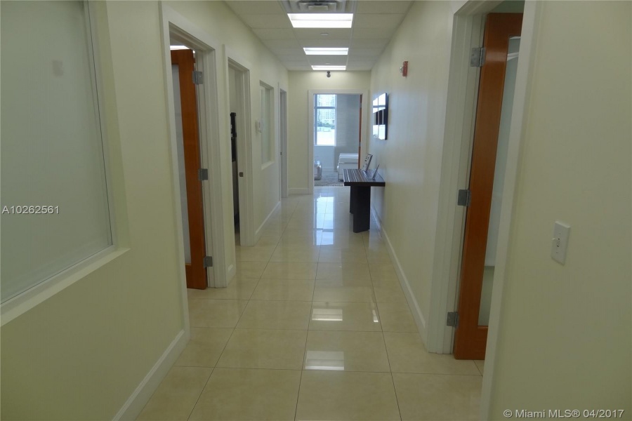 Aventura,Florida 33160,Commercial Property,AVENTURA BAYVIEW CONDO UNIT 4B,Biscayne Blvd,A10262561