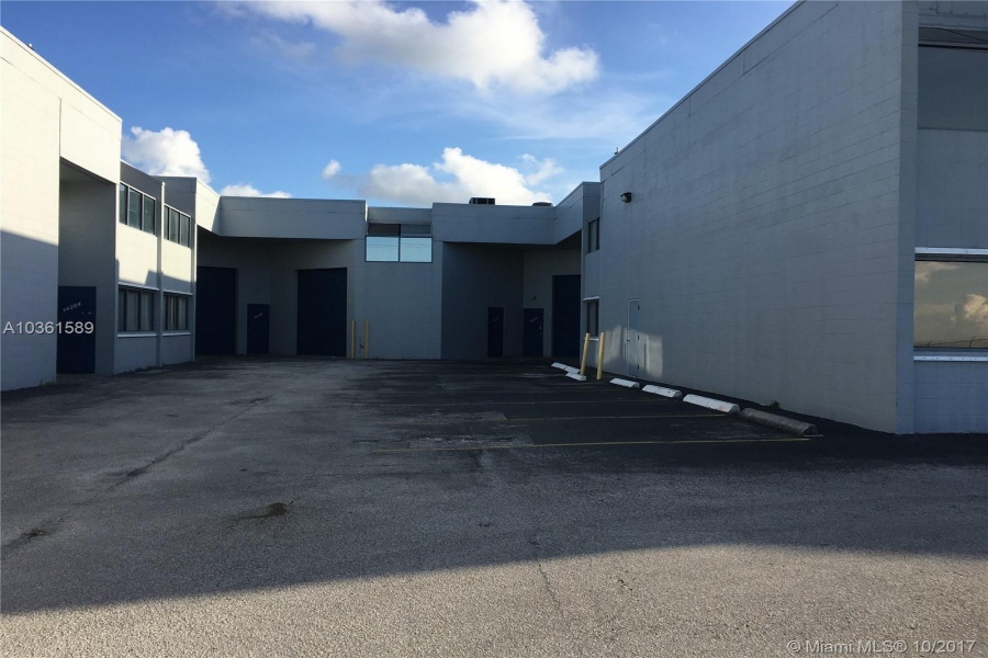 Miami,Florida 33186,Commercial Property,136th St,A10361589