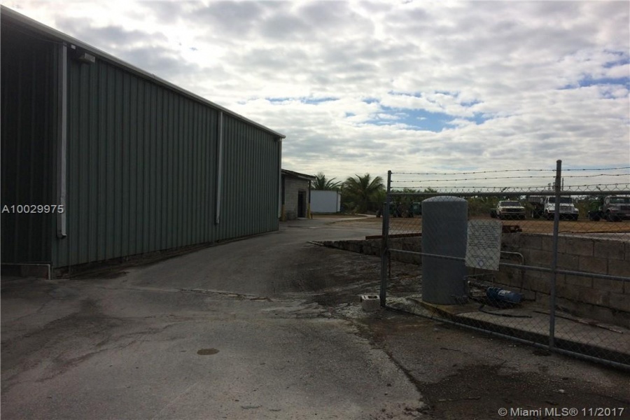 Homestead,Florida 33032,Commercial Property,bean packinghouse,256 St,A10029975