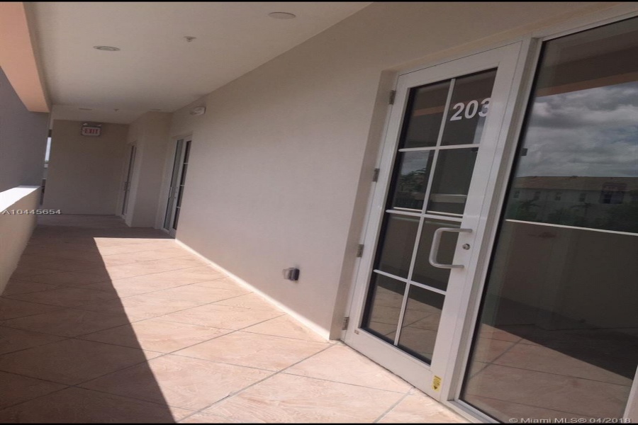 Miramar,Florida 33025,Commercial Property,MIRABELLA PLAZA,101 AVE,A10445654